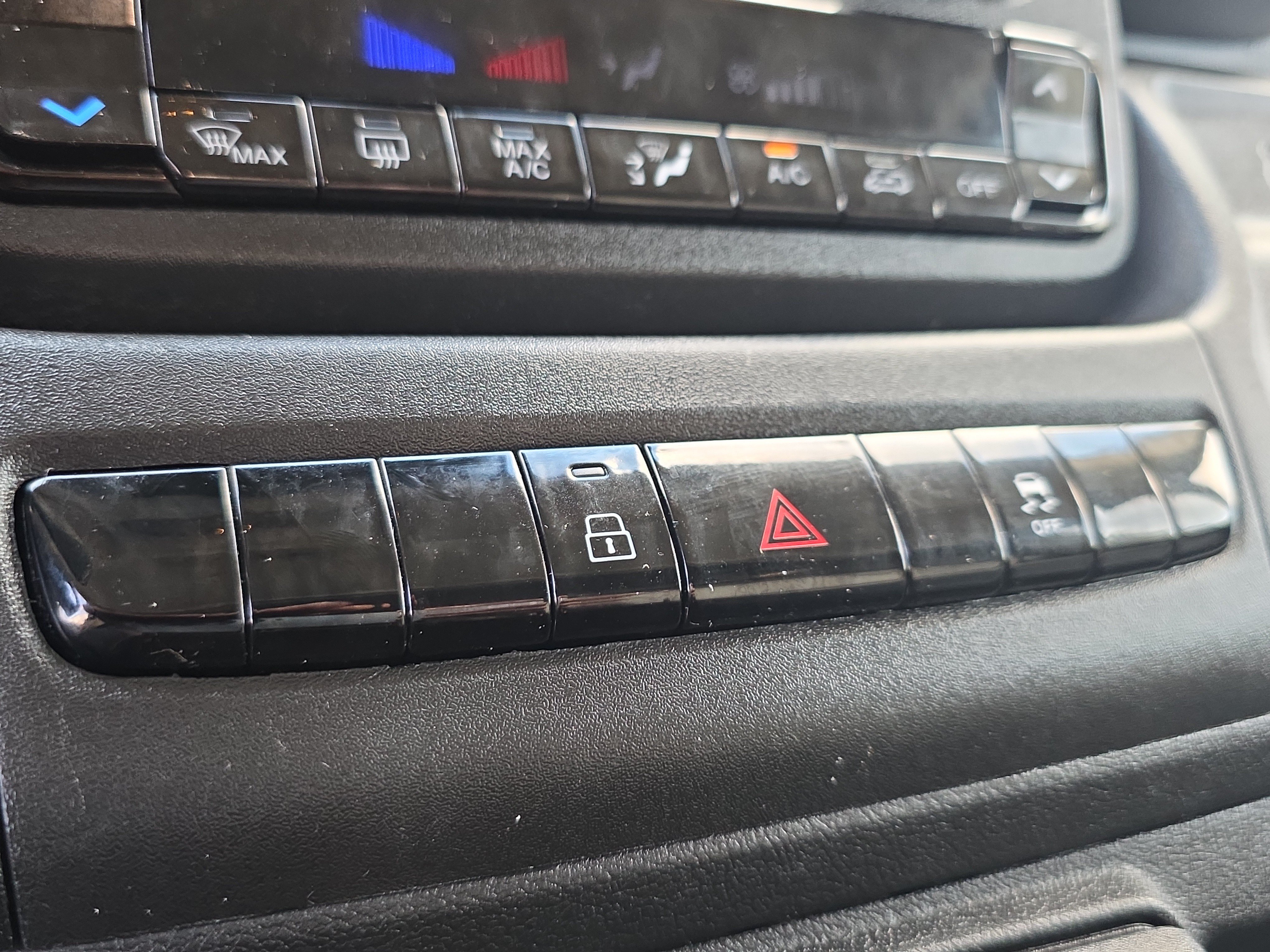 Used 2025 RAM ProMaster 2500 w/ Convenience Group FWD image 30