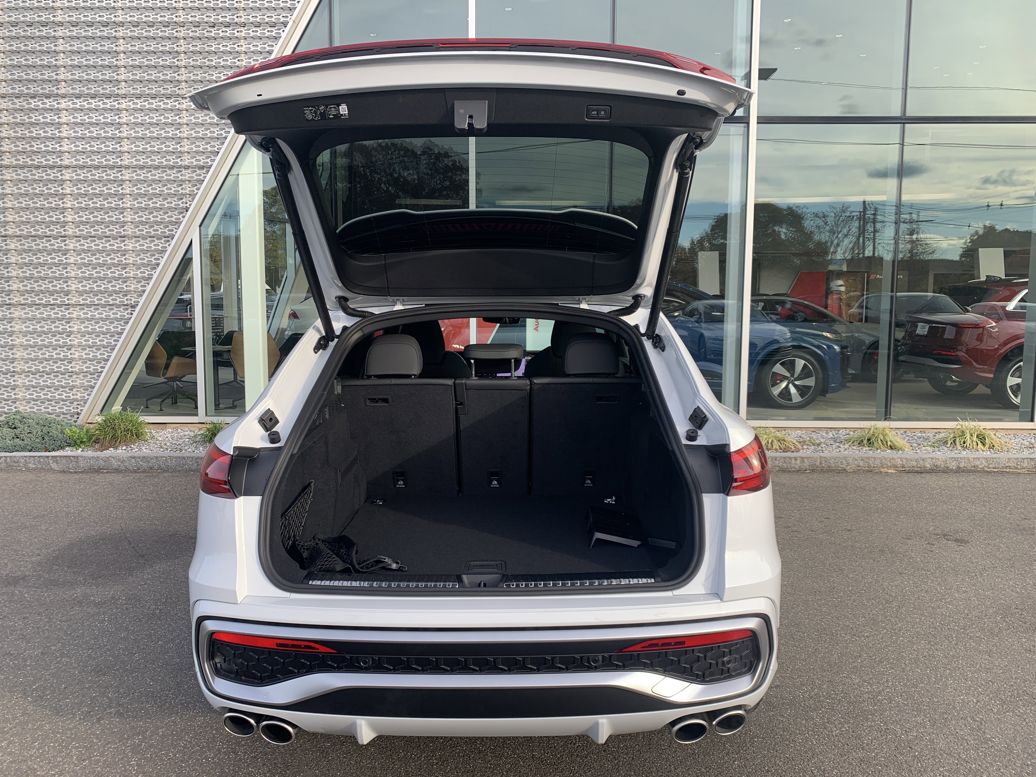 New 2025 Audi SQ5 Premium Plus image 34