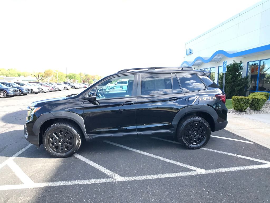 Certified 2023 Honda Passport TrailSport image 7