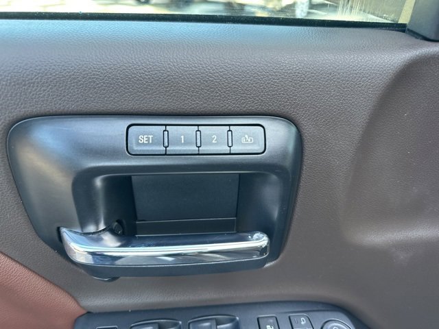 Used 2014 Chevrolet Silverado 1500 High Country w/ High Country Premium Package image 8
