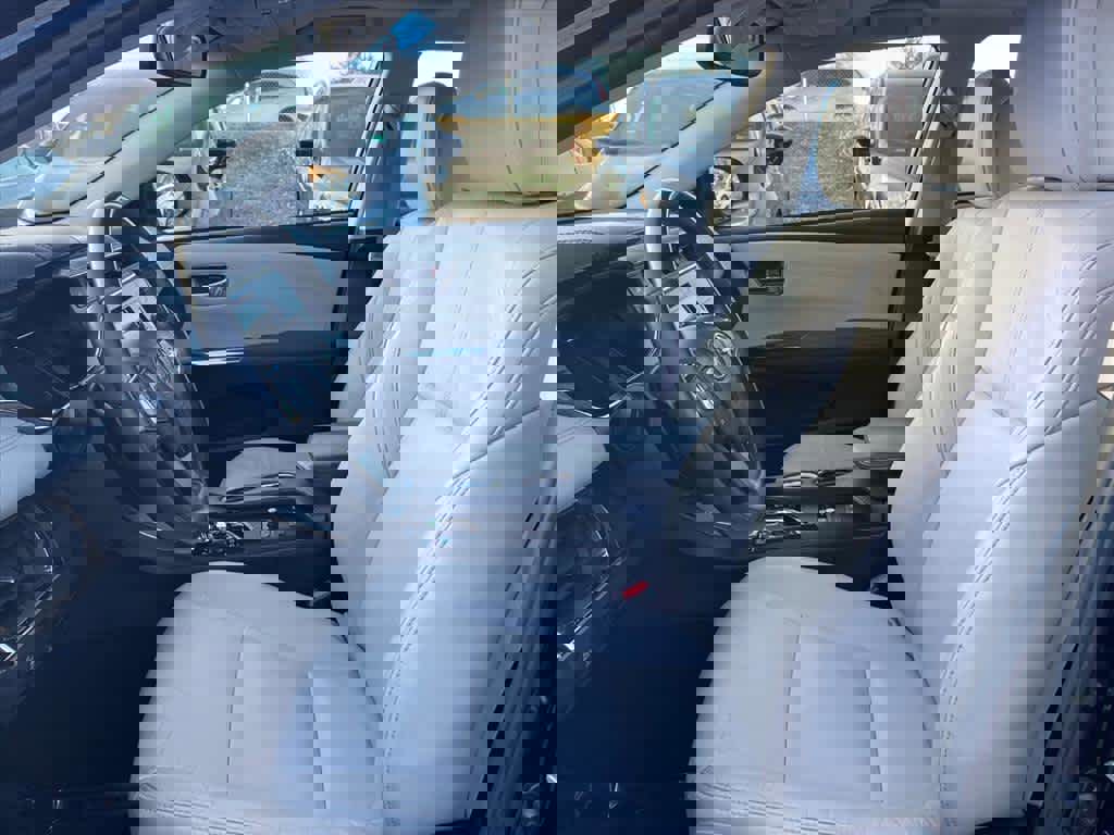 Used 2015 Toyota Avalon XLE Touring image 13