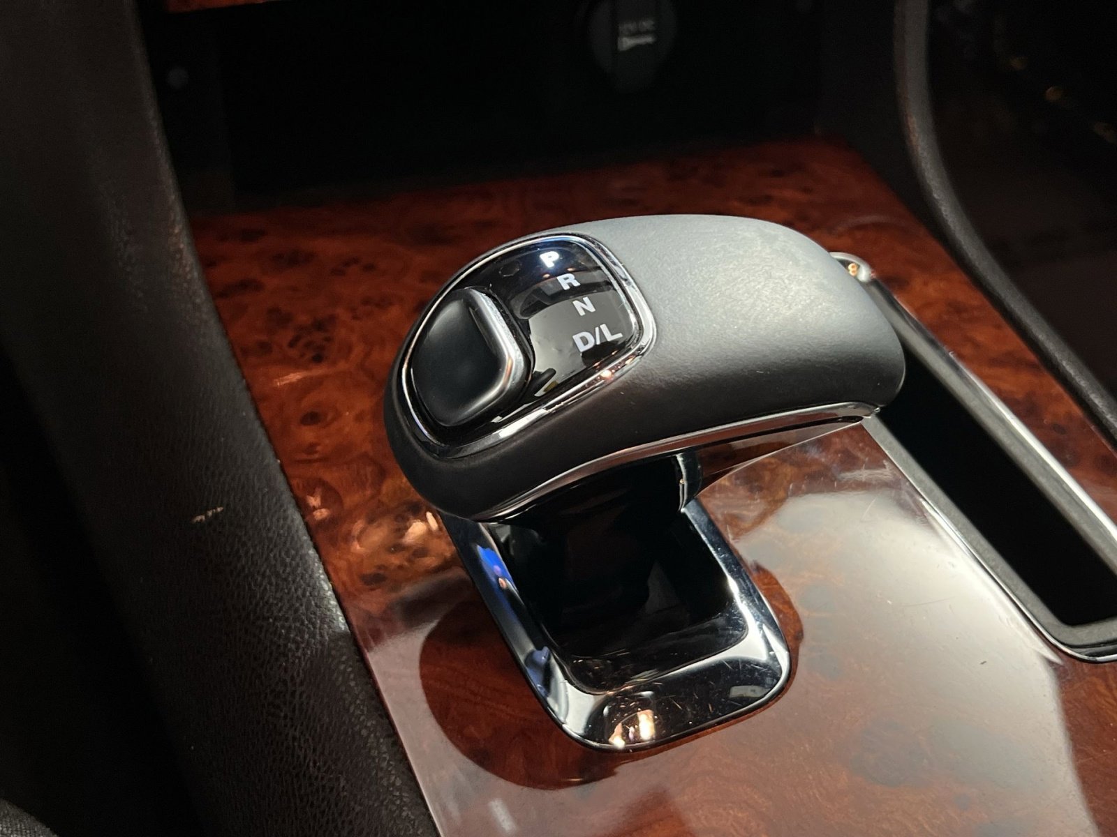 Used 2012 Chrysler 300 Limited image 22