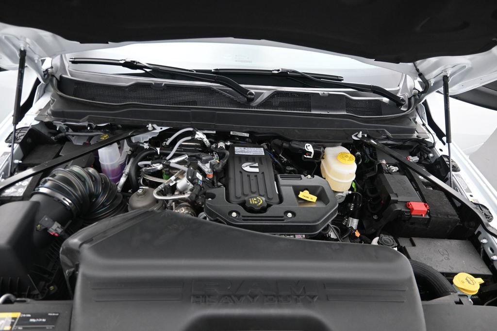 New 2026 RAM 3500 Tradesman AWD/4WD image 17