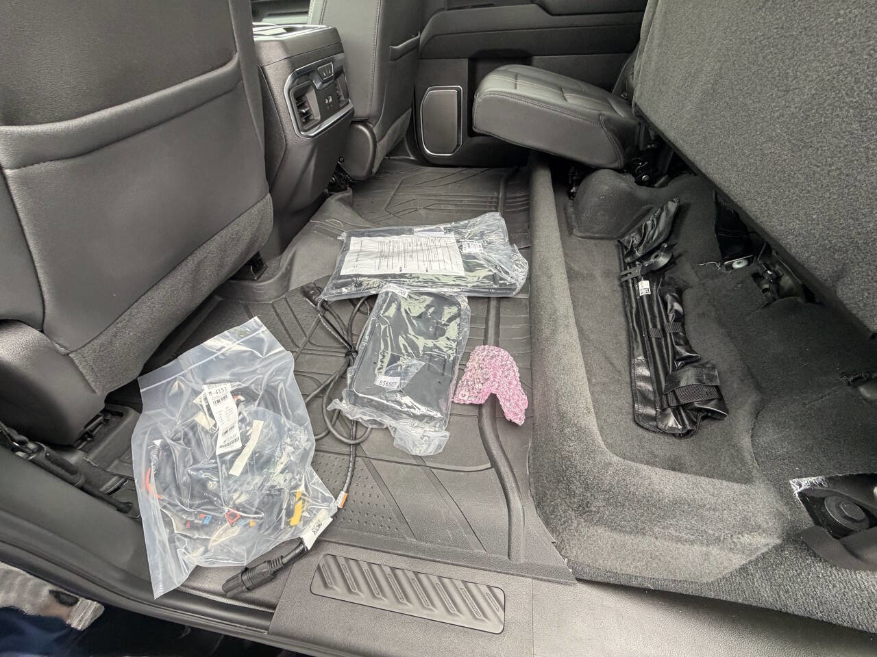 Used 2024 Chevrolet Silverado 3500 High Country w/ High Country Premium Package image 59