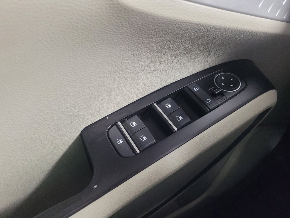 Used 2022 Kia Soul LX image 27