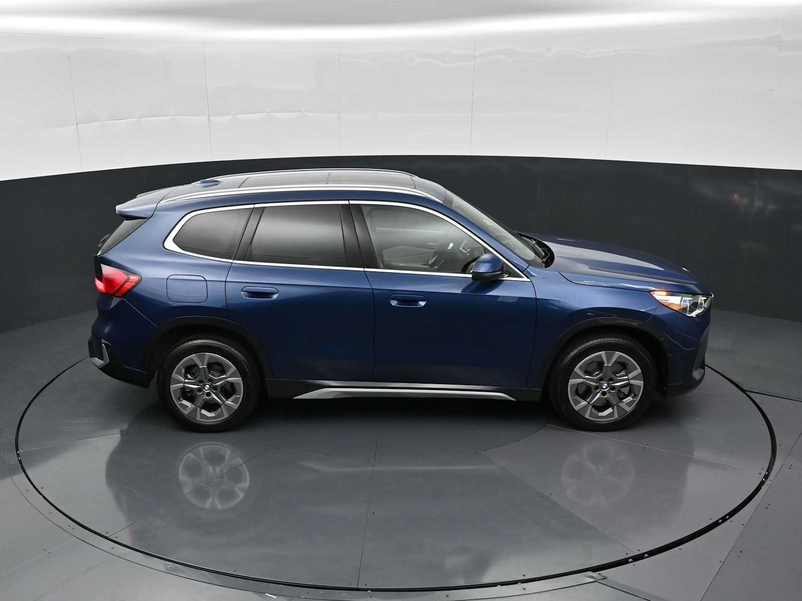 Used 2025 BMW X1 xDrive28i w/ Technology Package AWD/4WD image 20