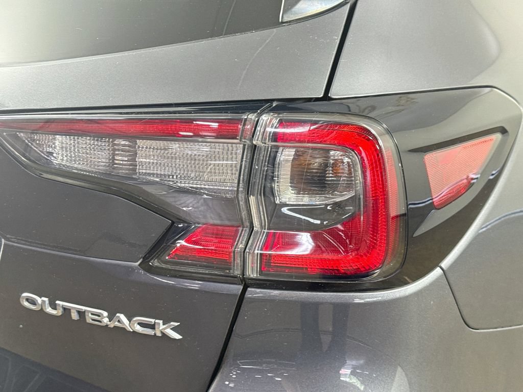 Used 2021 Subaru Outback Limited w/ Popular Package #2 AWD/4WD image 34
