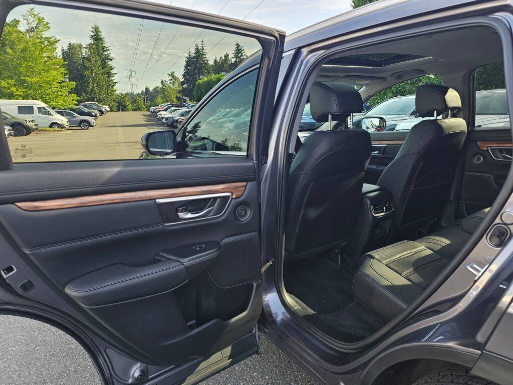 Used 2022 Honda CR-V Touring image 18