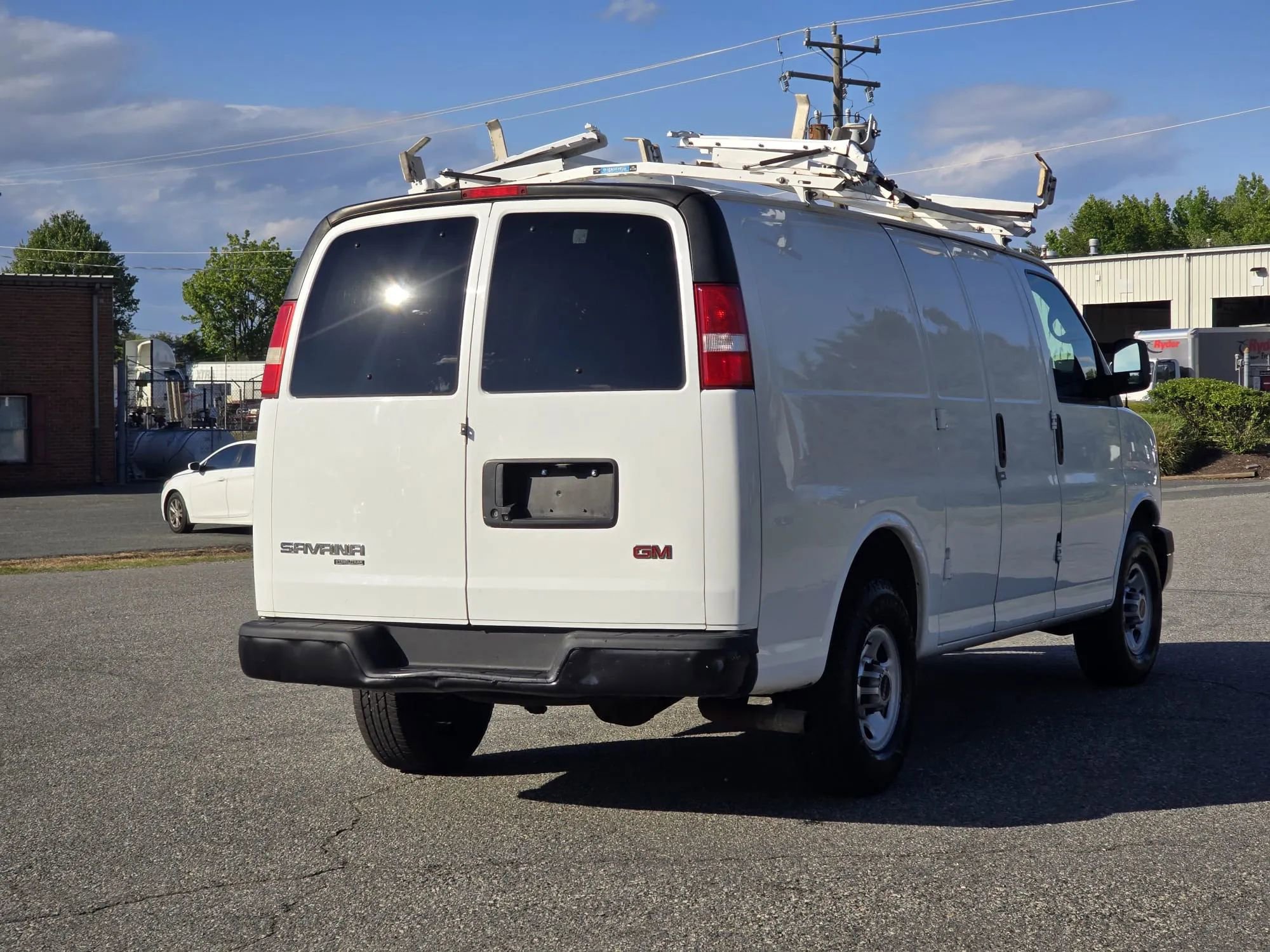 Used 2014 GMC Savana 3500 RWD image 11
