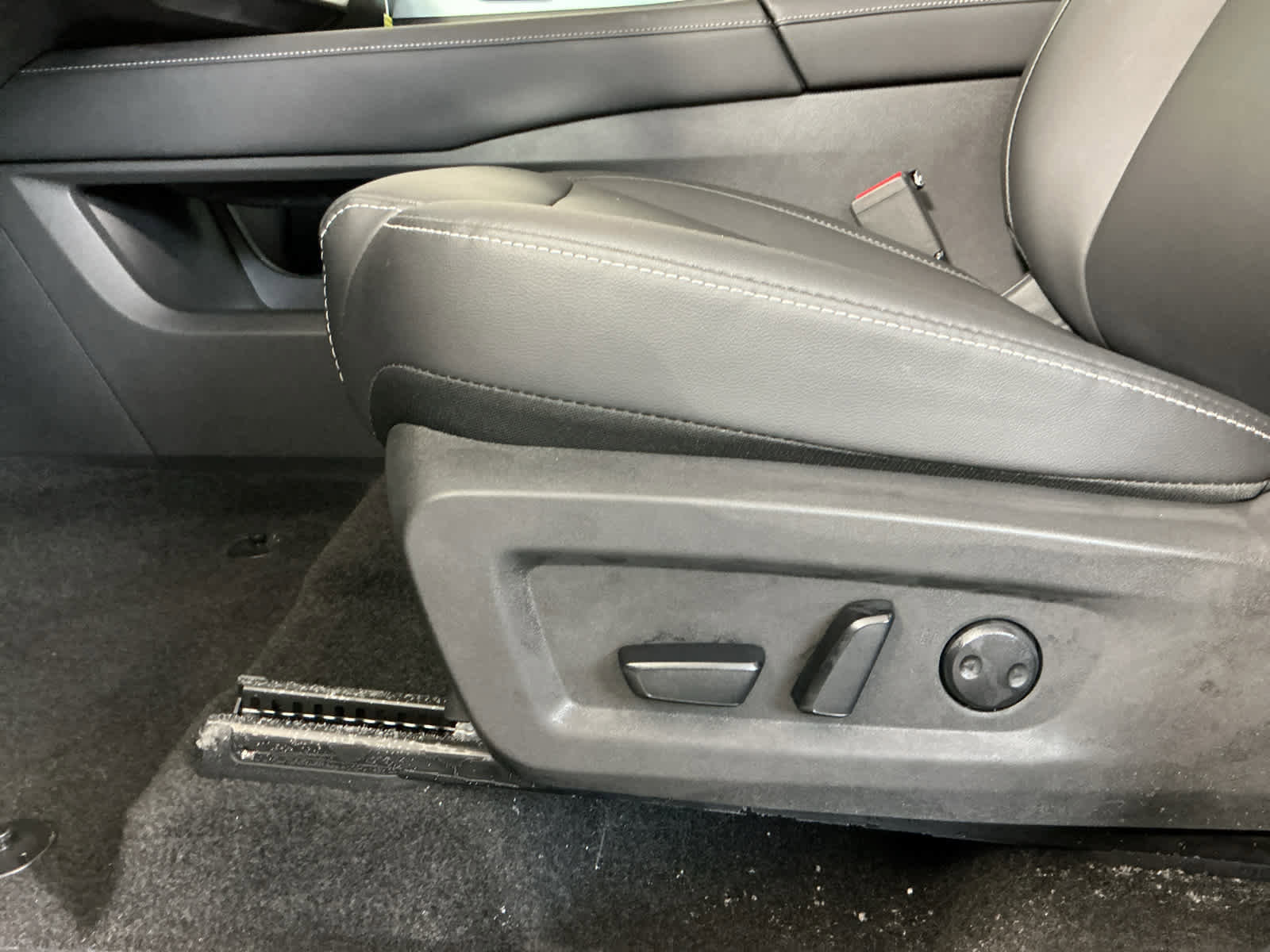 New 2025 Nissan Murano SL image 11