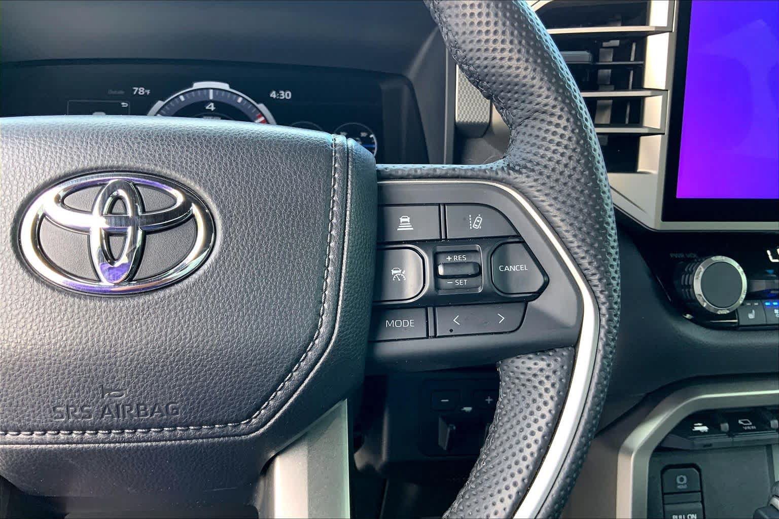 Used 2026 Toyota Tundra Limited AWD/4WD image 25