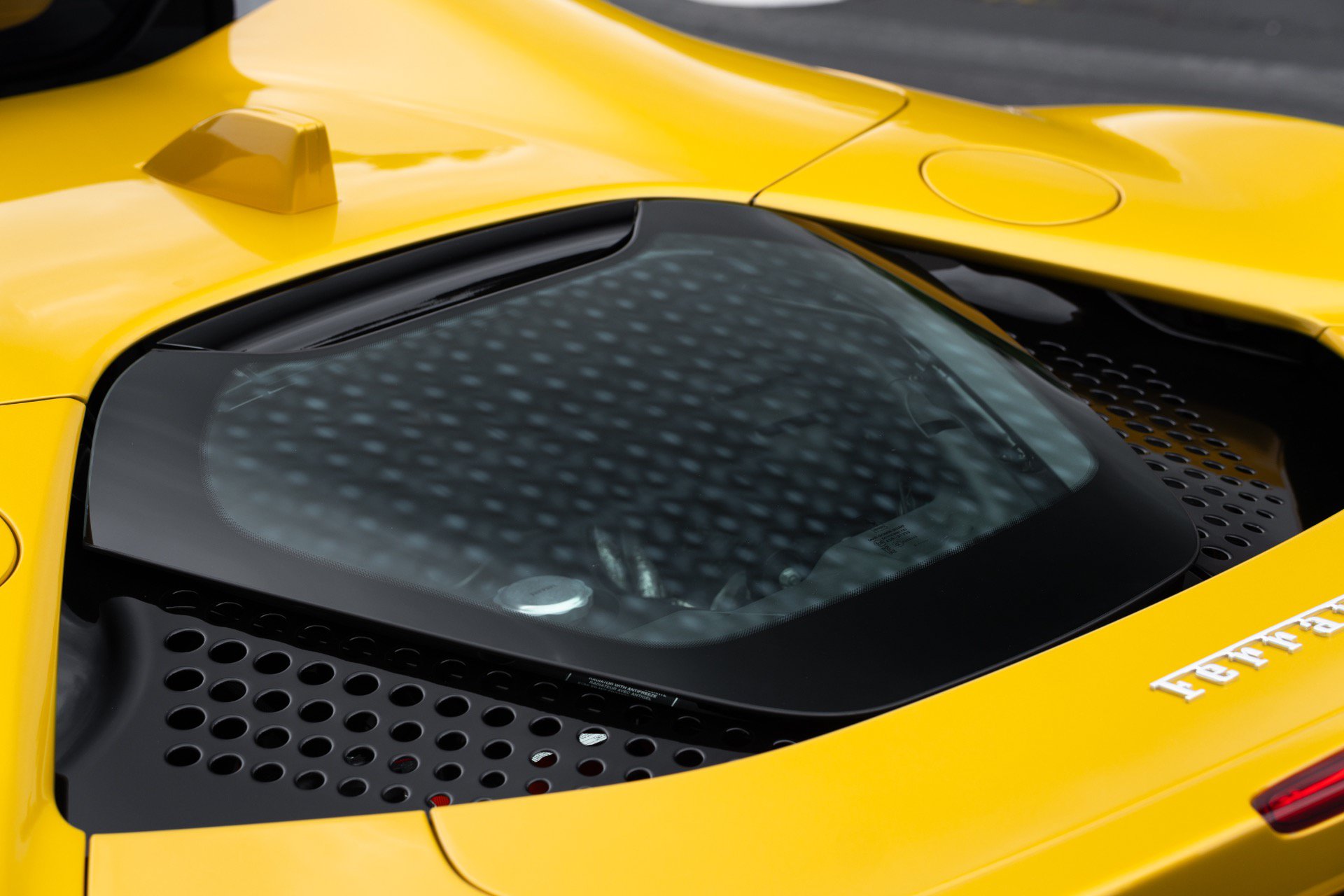 Used 2022 Ferrari SF90 Spider AWD/4WD image 28