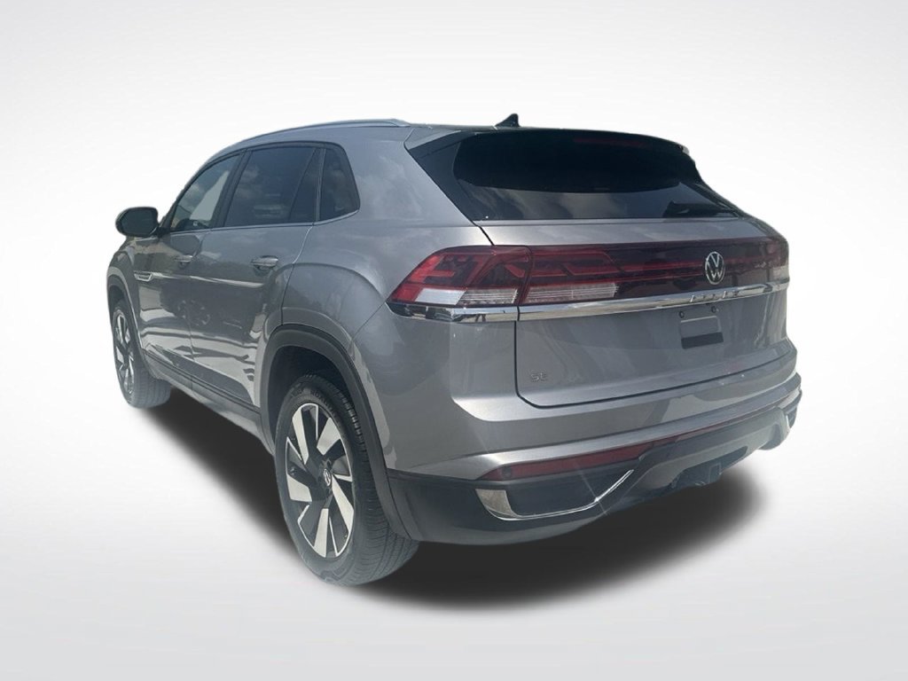 Used 2025 Volkswagen Atlas Cross Sport SE FWD image 8