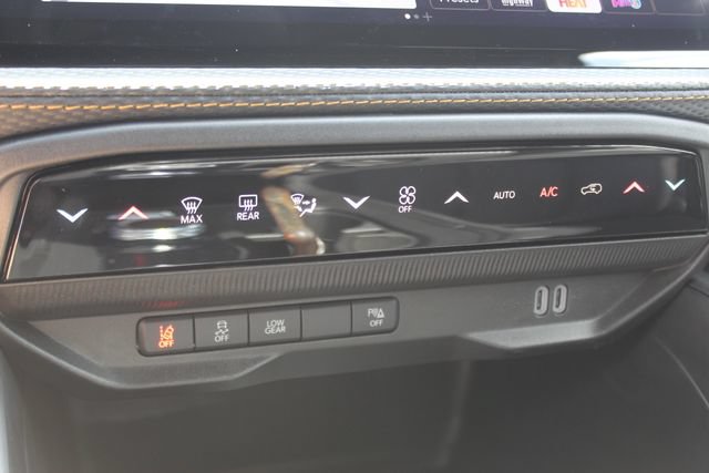 New 2026 Jeep Cherokee Limited AWD/4WD image 24