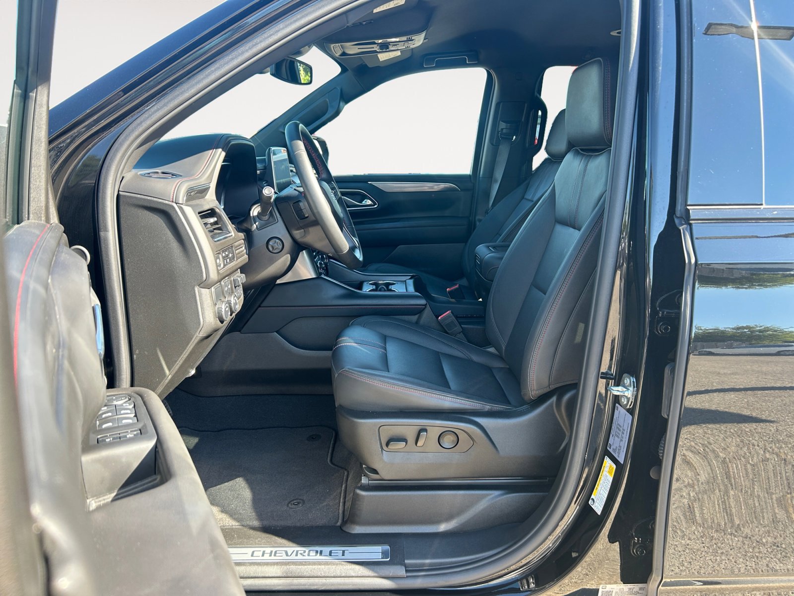 Used 2024 Chevrolet Tahoe RST w/ Luxury Package image 22