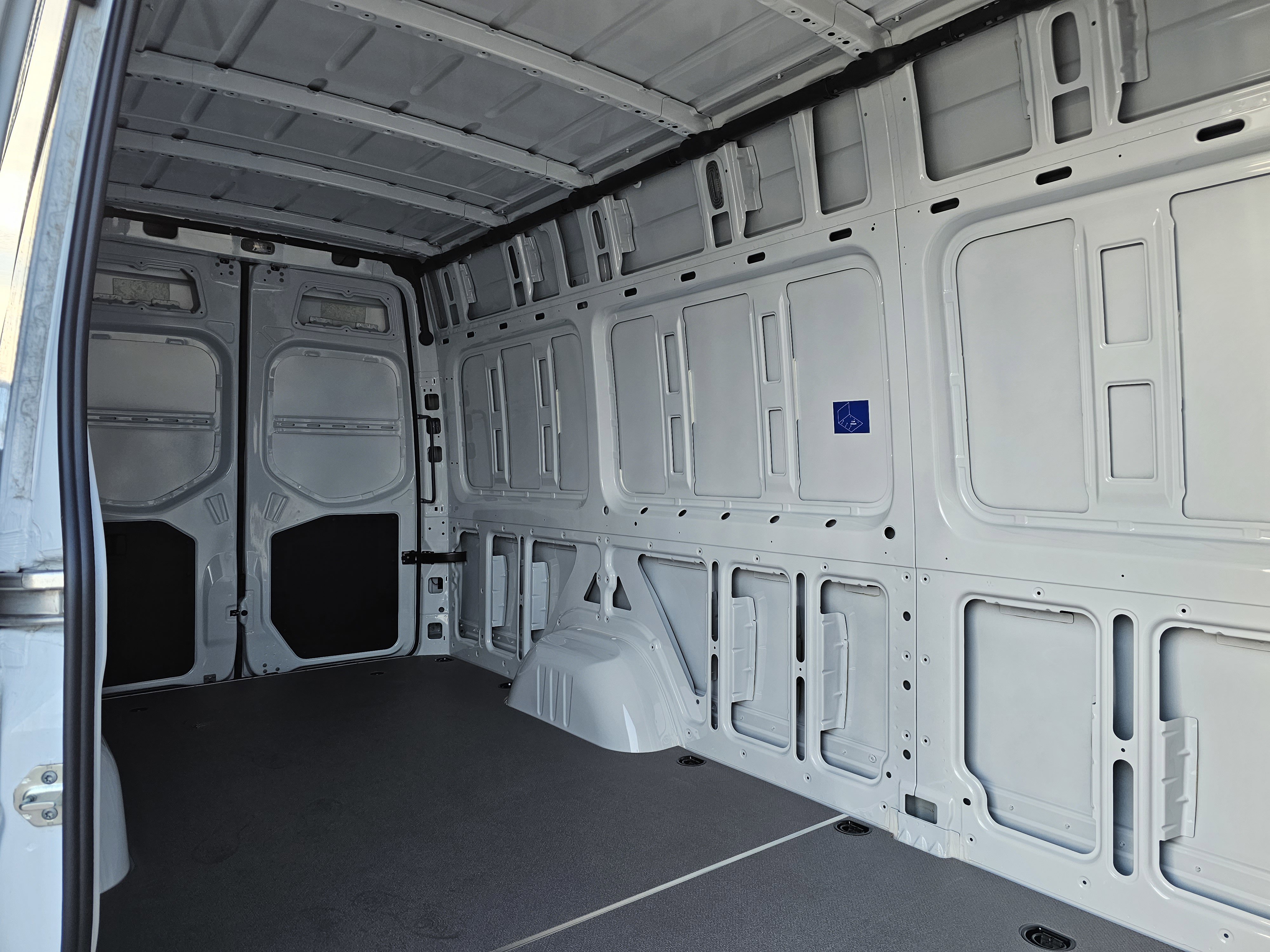New 2025 Mercedes-Benz Sprinter 2500 image 9