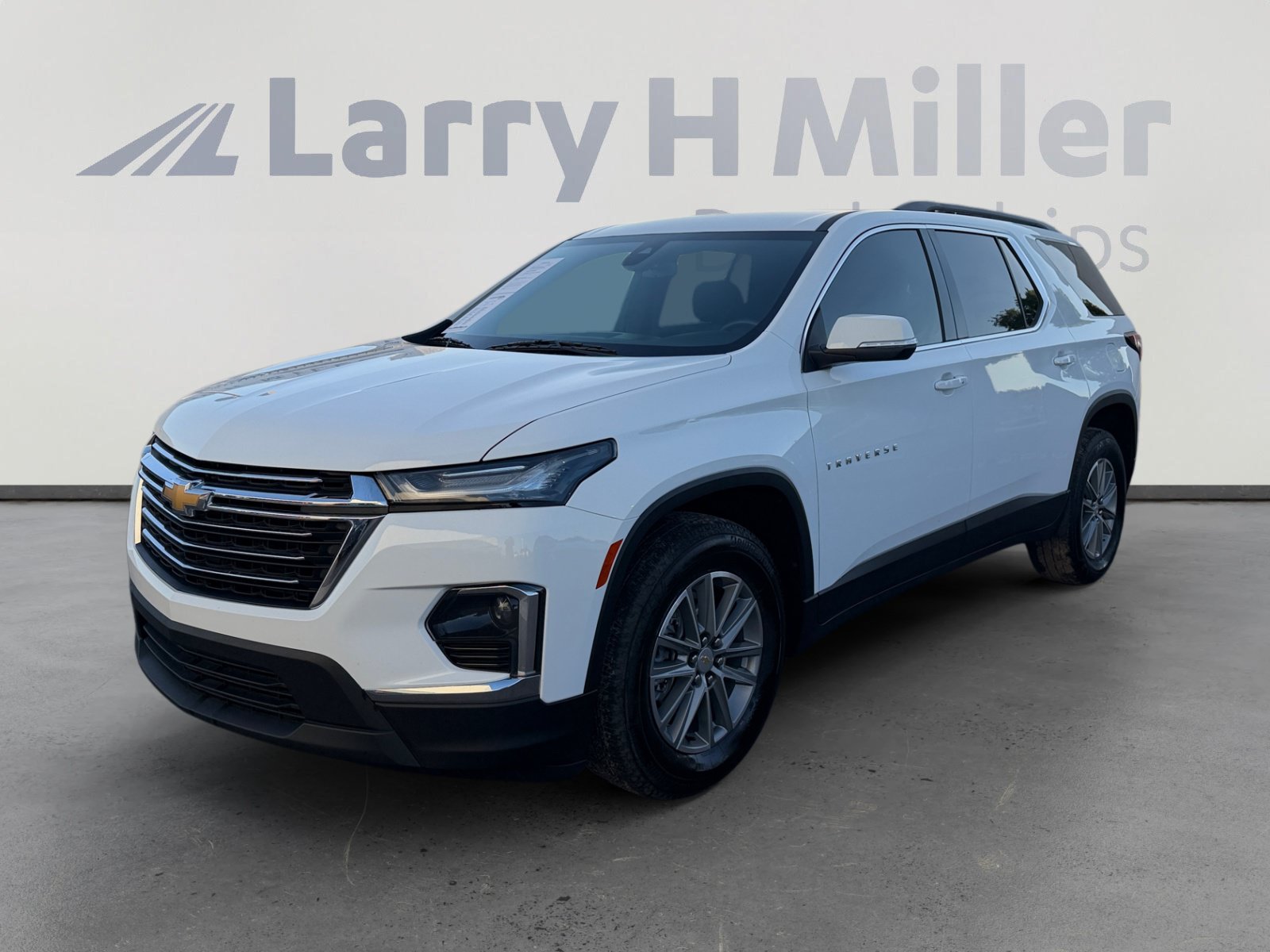 Used 2022 Chevrolet Traverse LT