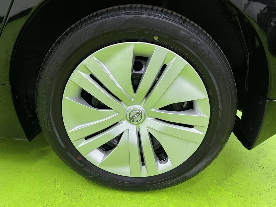 Used 2025 Nissan Leaf S FWD image 14