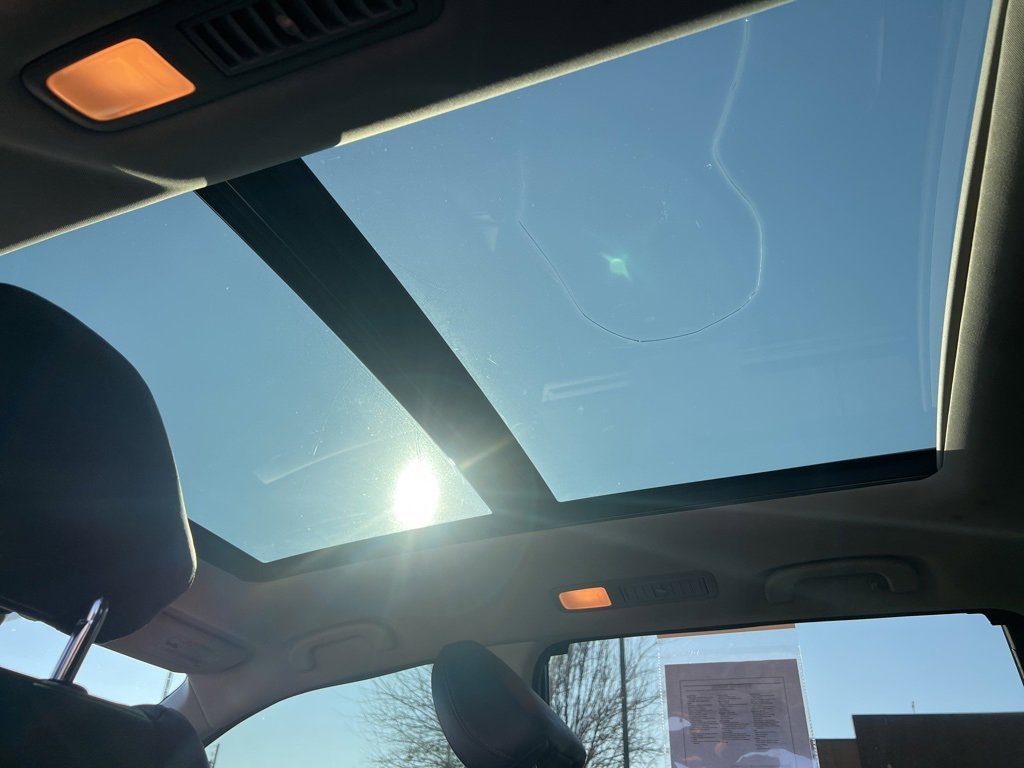 Used 2020 Subaru Ascent Limited w/ Technology Package image 11