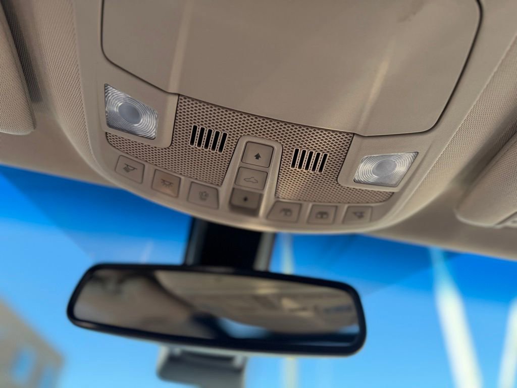 Used 2018 Lincoln MKX Reserve w/ Lincoln MKX Climate Package image 19