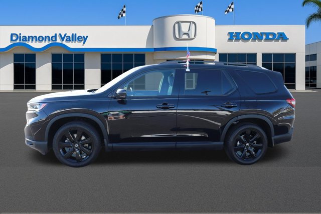 Certified 2025 Honda Pilot Black Edition image 9