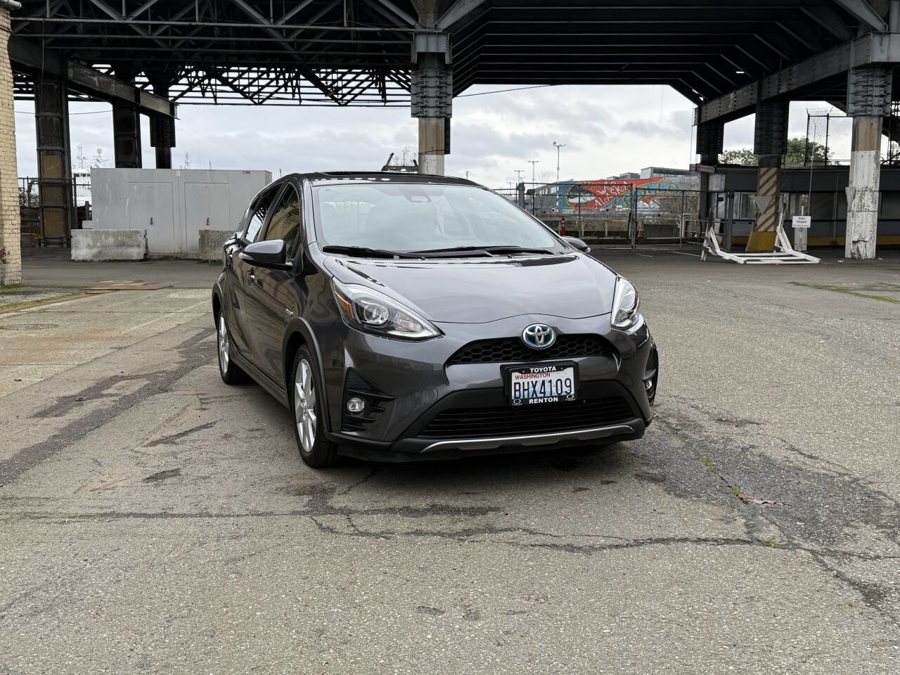 Used 2018 Toyota Prius C Four image 15