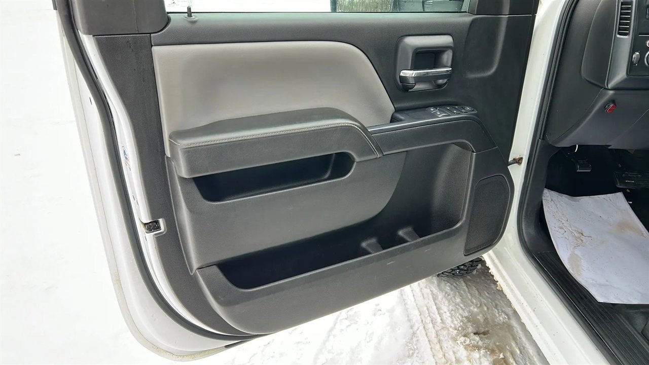 Used 2015 GMC Sierra 3500 4x4 Regular Cab w/ Sierra Convenience Package image 47