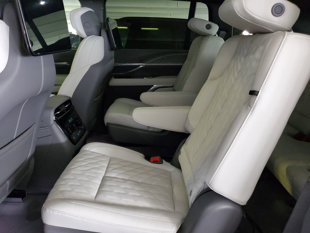 New 2026 Cadillac Escalade IQ Sport 1 AWD/4WD image 11