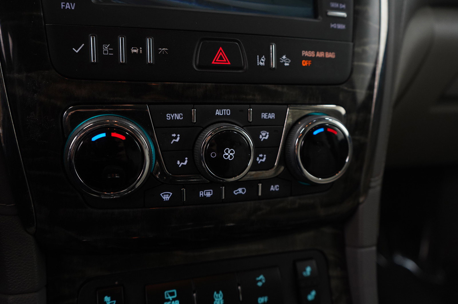 Used 2014 Buick Enclave Leather image 24