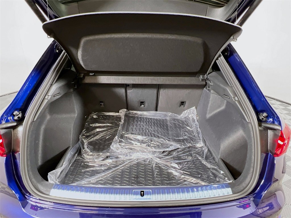New 2025 Audi Q3 2.0T Premium image 25