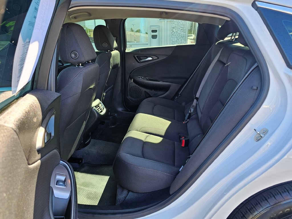 Used 2024 Chevrolet Malibu LT FWD image 13