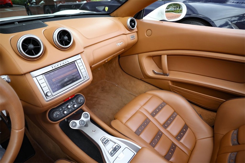 Certified 2012 Ferrari California image 32