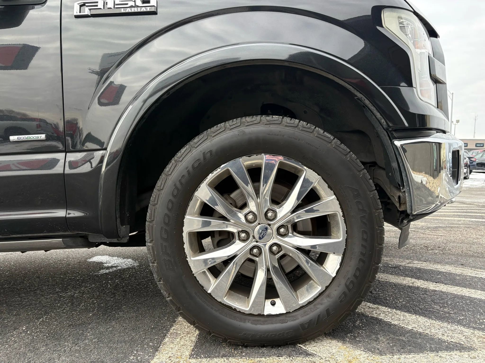 Used 2015 Ford F150 Lariat w/ Equipment Group 502A Luxury image 27