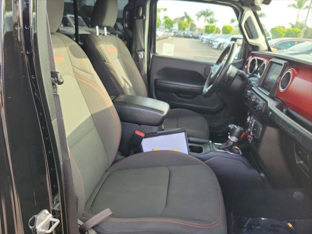 Certified 2022 Jeep Wrangler Unlimited Rubicon AWD/4WD image 21