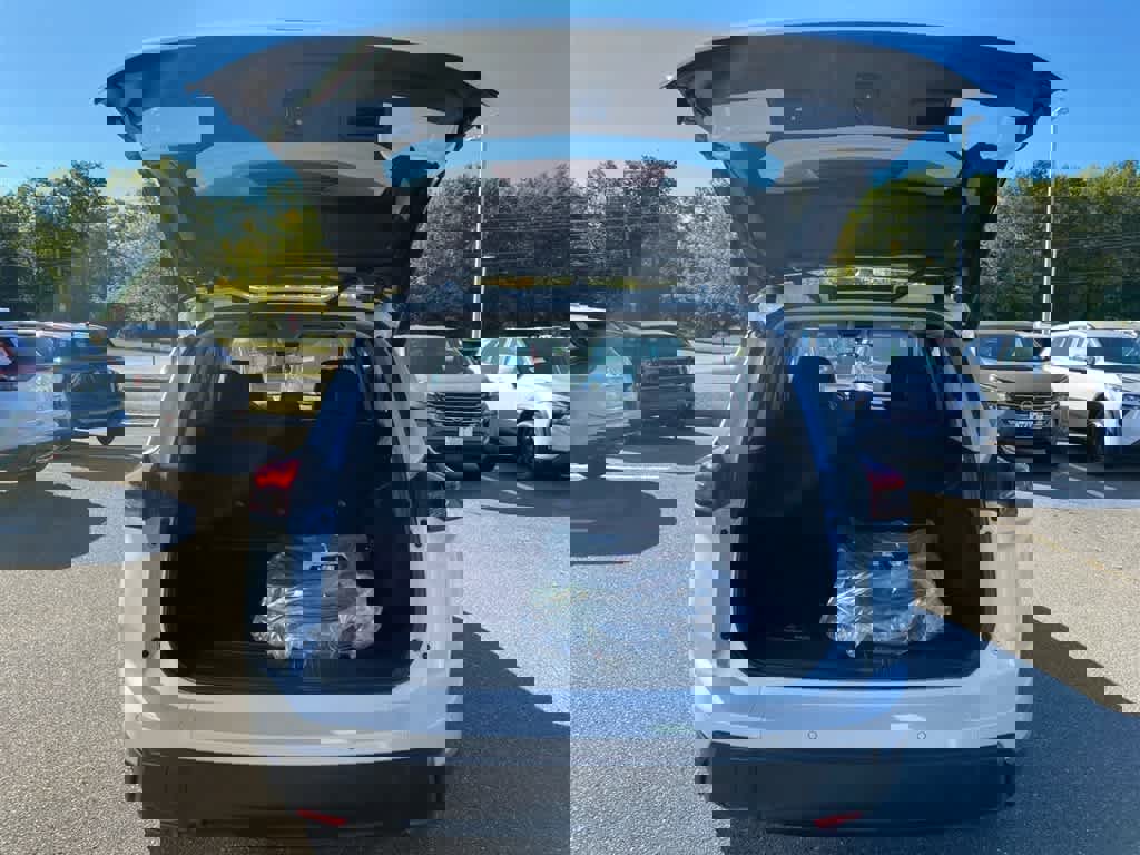 New 2026 Nissan Rogue SV image 6