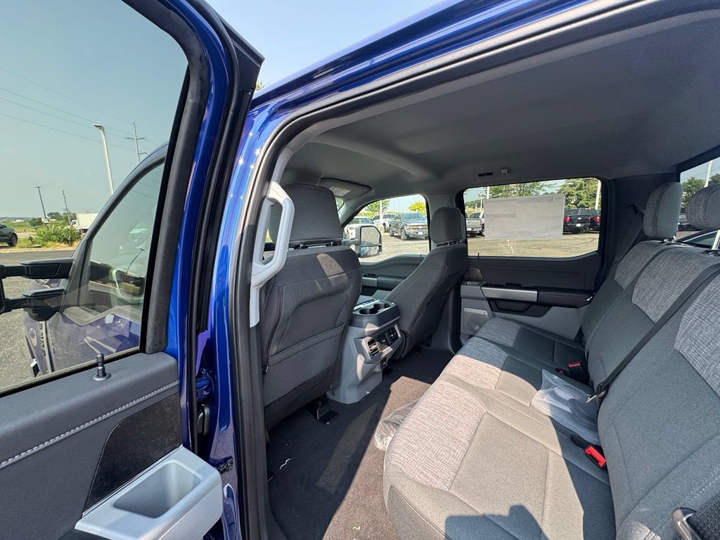 New 2026 Ford F350 XLT w/ XLT Premium Package AWD/4WD image 14