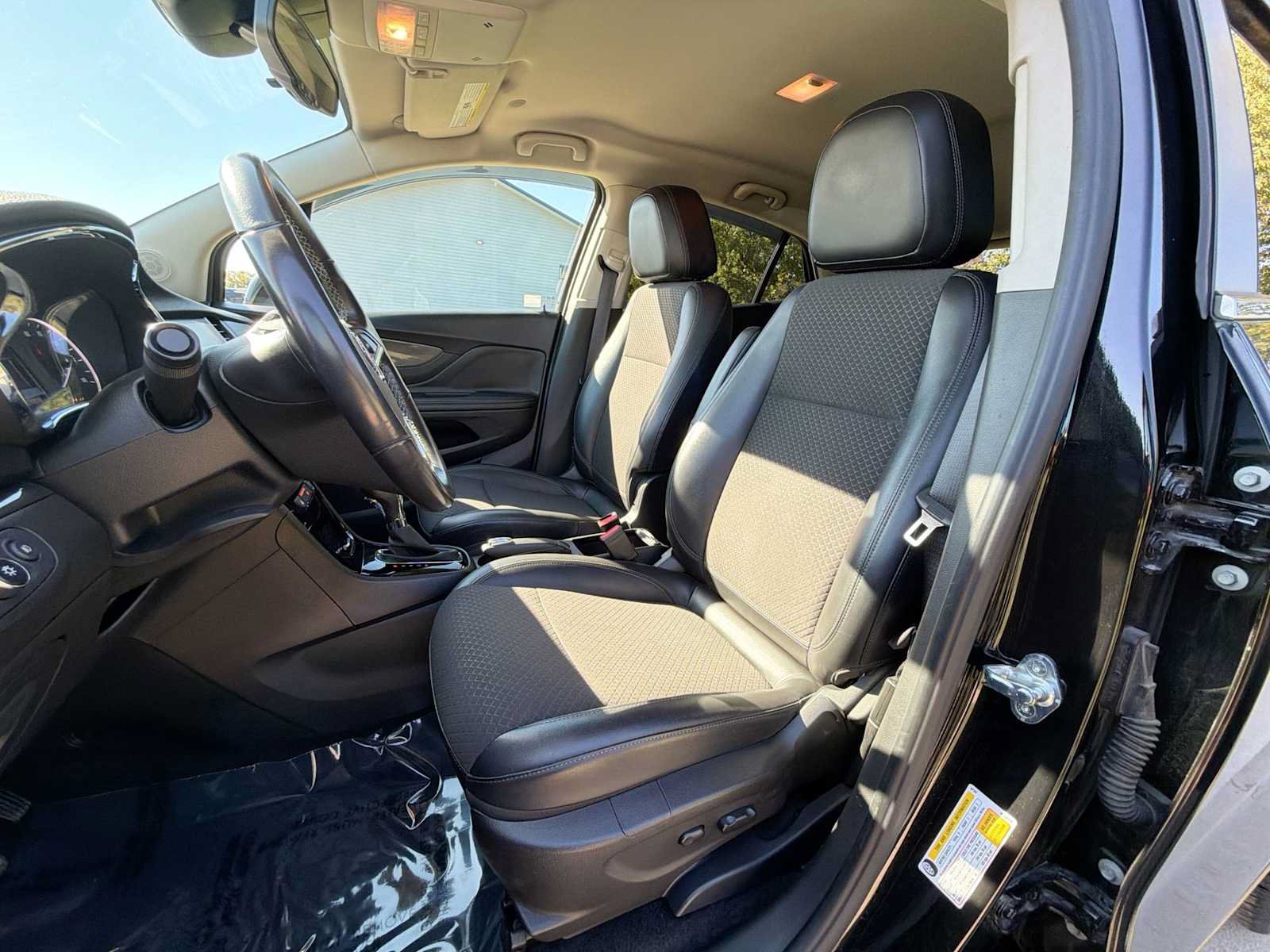 Used 2019 Buick Encore Sport Touring w/ Safety Package FWD image 13