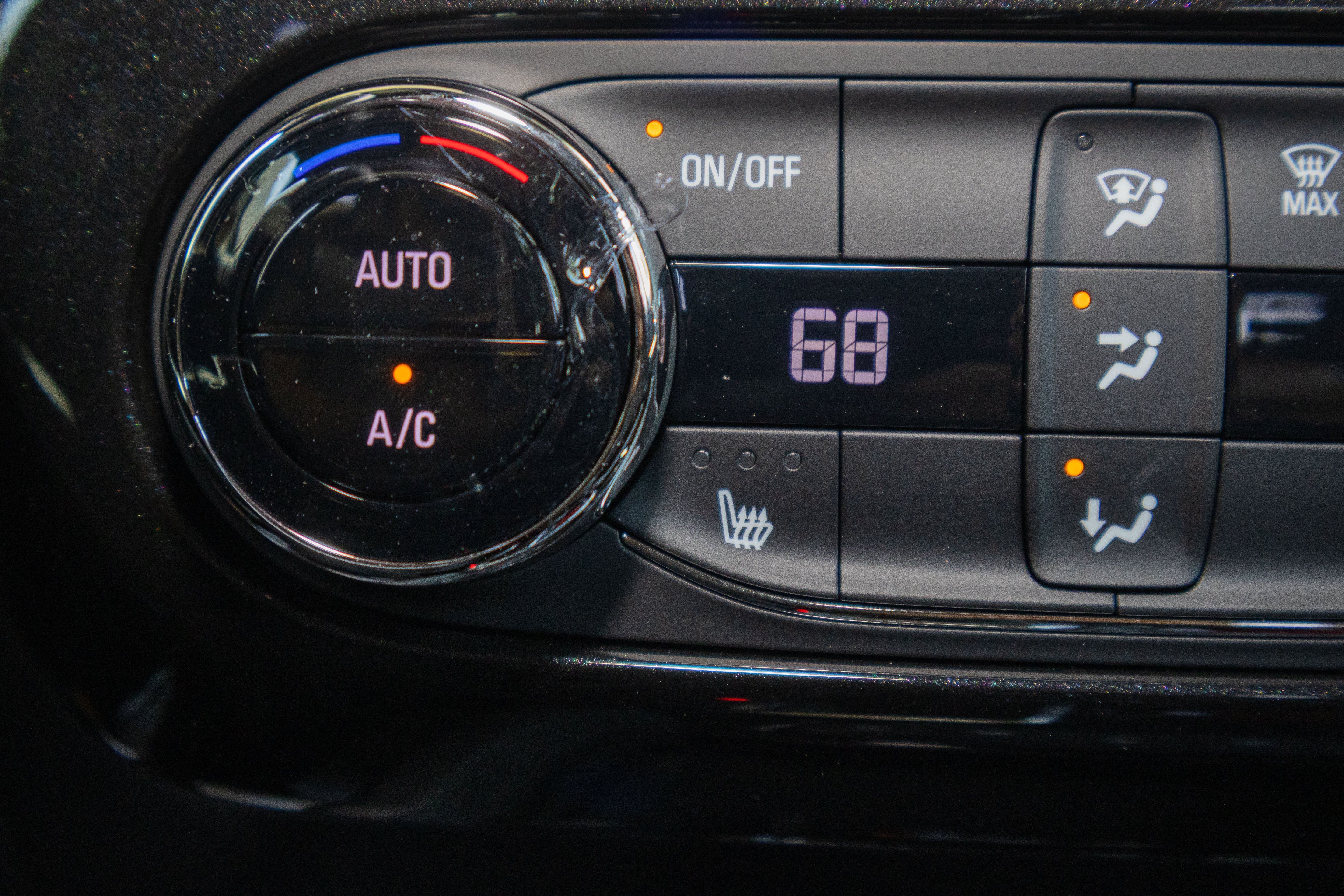 New 2026 Chevrolet TrailBlazer RS w/ Convenience Package AWD/4WD image 18