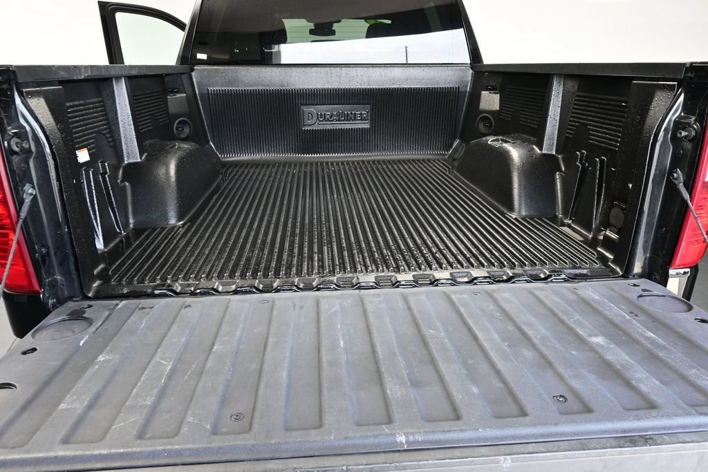 Used 2025 Chevrolet Silverado 1500 LT AWD/4WD image 19