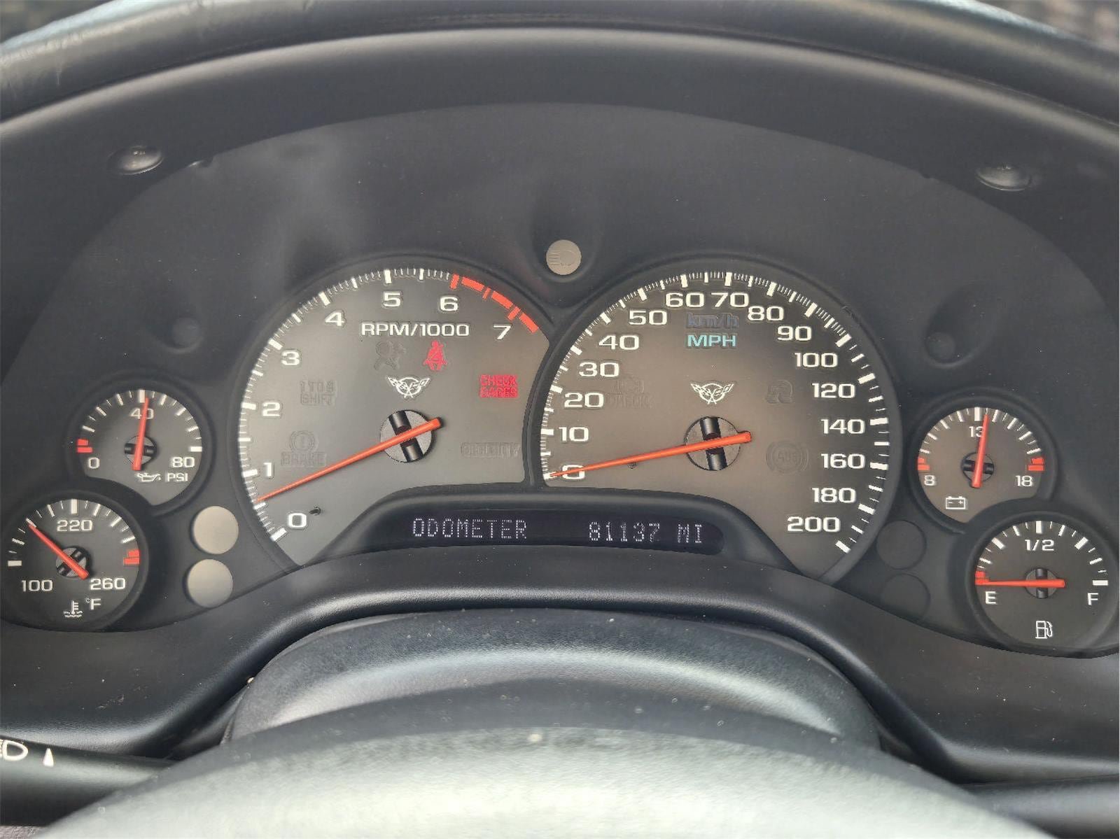 Used 2004 Chevrolet Corvette Coupe w/ Preferred Equipment Group RWD image 15
