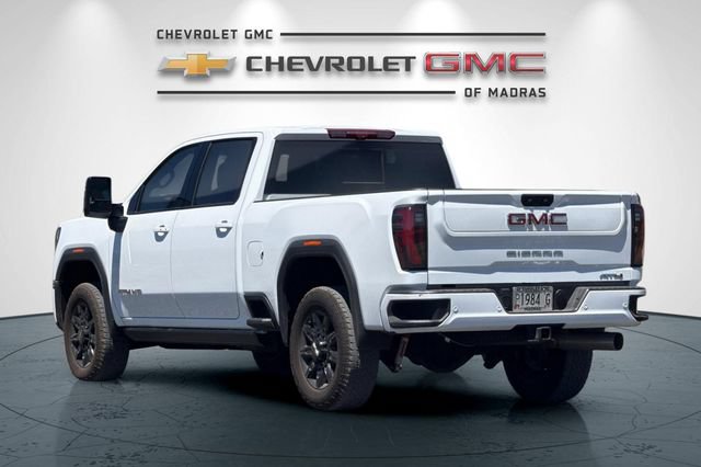 Used 2025 GMC Sierra 2500 AT4 w/ AT4 Premium Plus Package AWD/4WD image 5