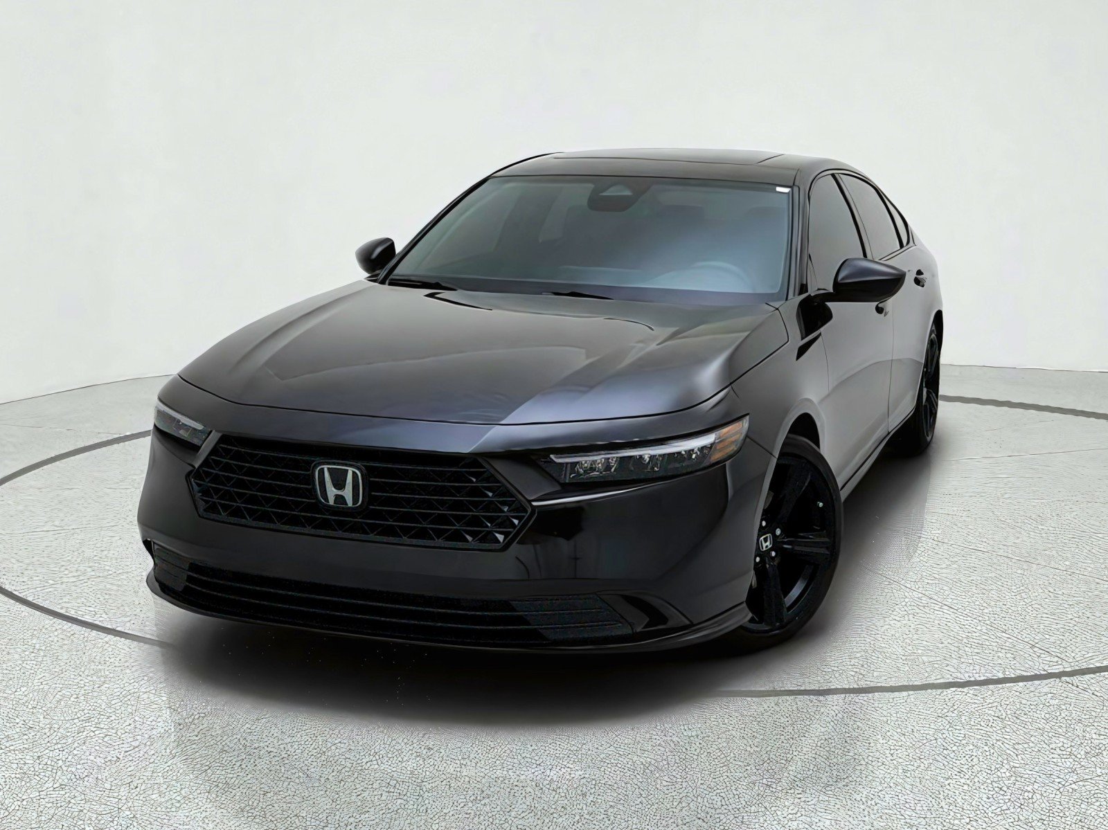 Used 2024 Honda Accord Sport image 2