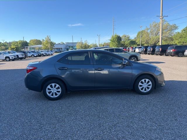 Used 2015 Toyota Corolla L image 4
