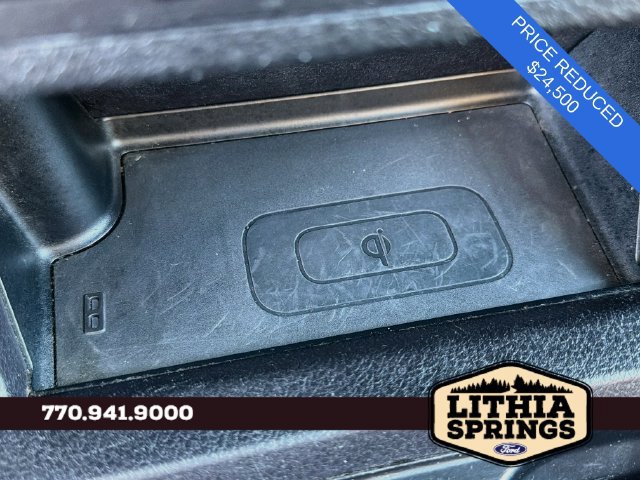 Used 2016 Toyota Tacoma Limited w/ Towing Package RWD image 28