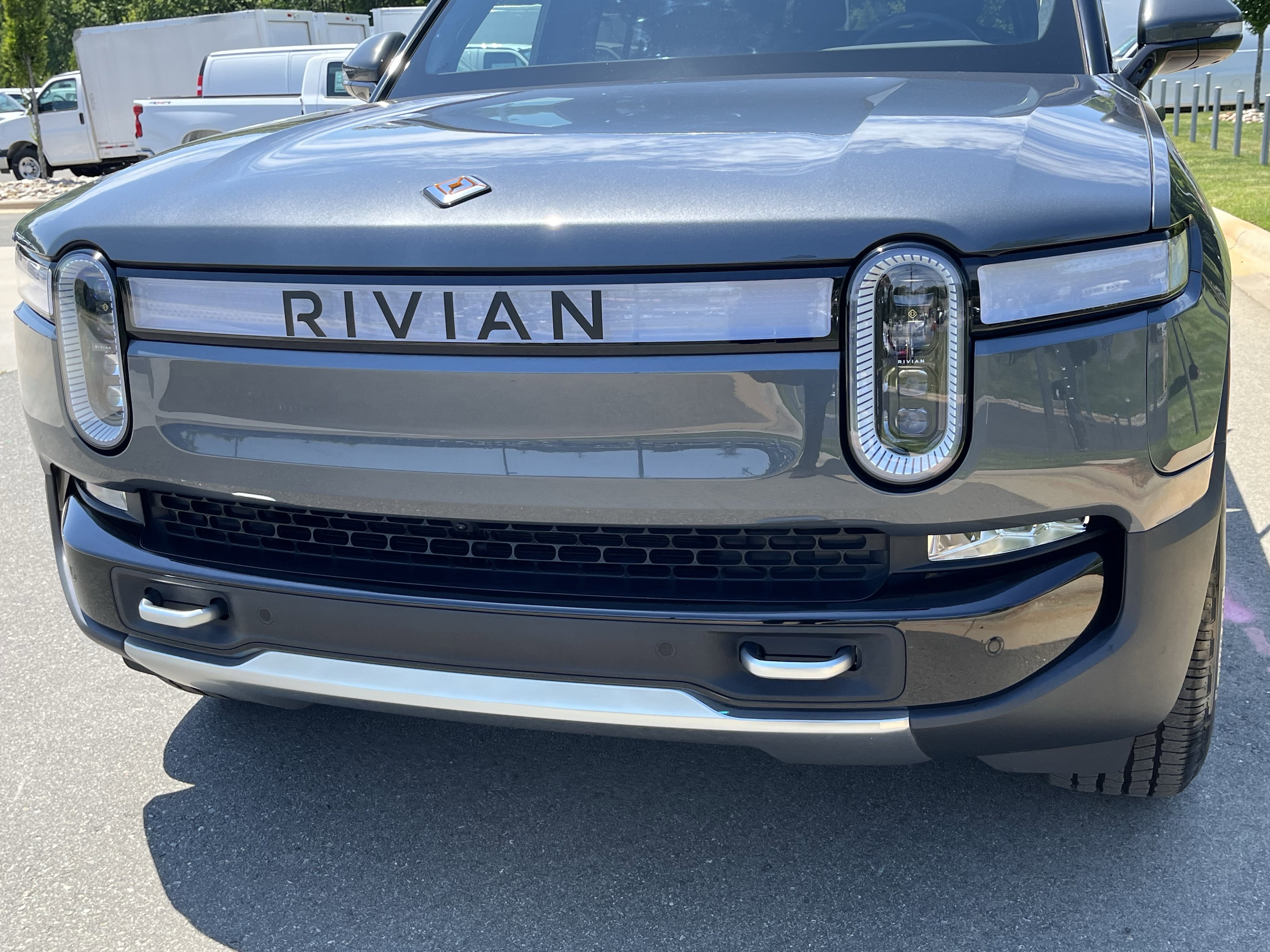 Used 2024 Rivian R1S Adventure AWD/4WD image 11
