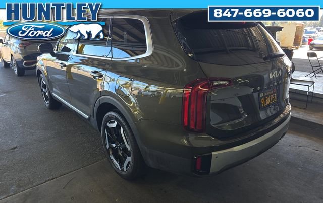 Used 2024 Kia Telluride S w/ S Sunroof Package image 5