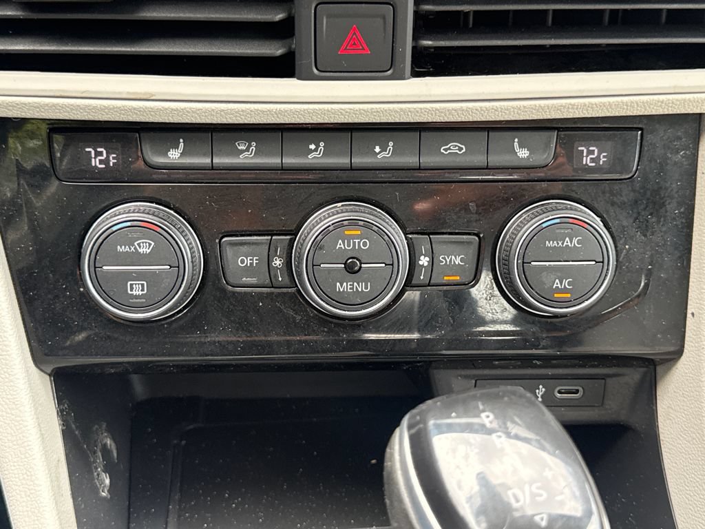 Used 2023 Volkswagen Jetta SE FWD image 24