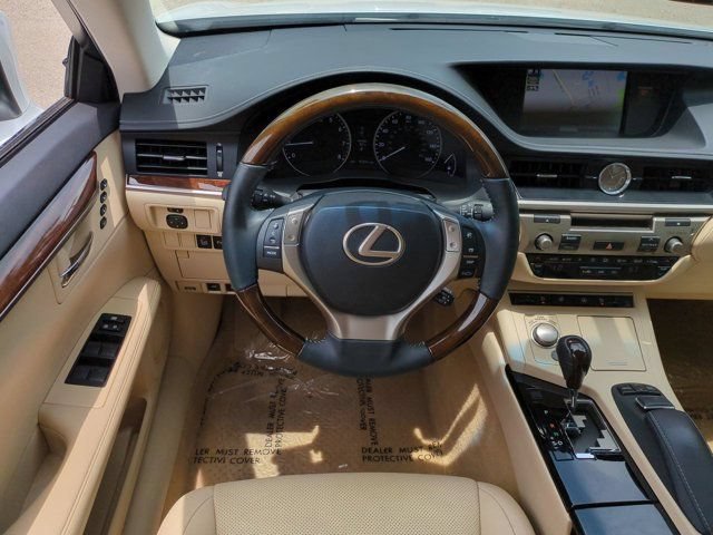 Used 2014 Lexus ES 350 w/ Luxury Package FWD image 14