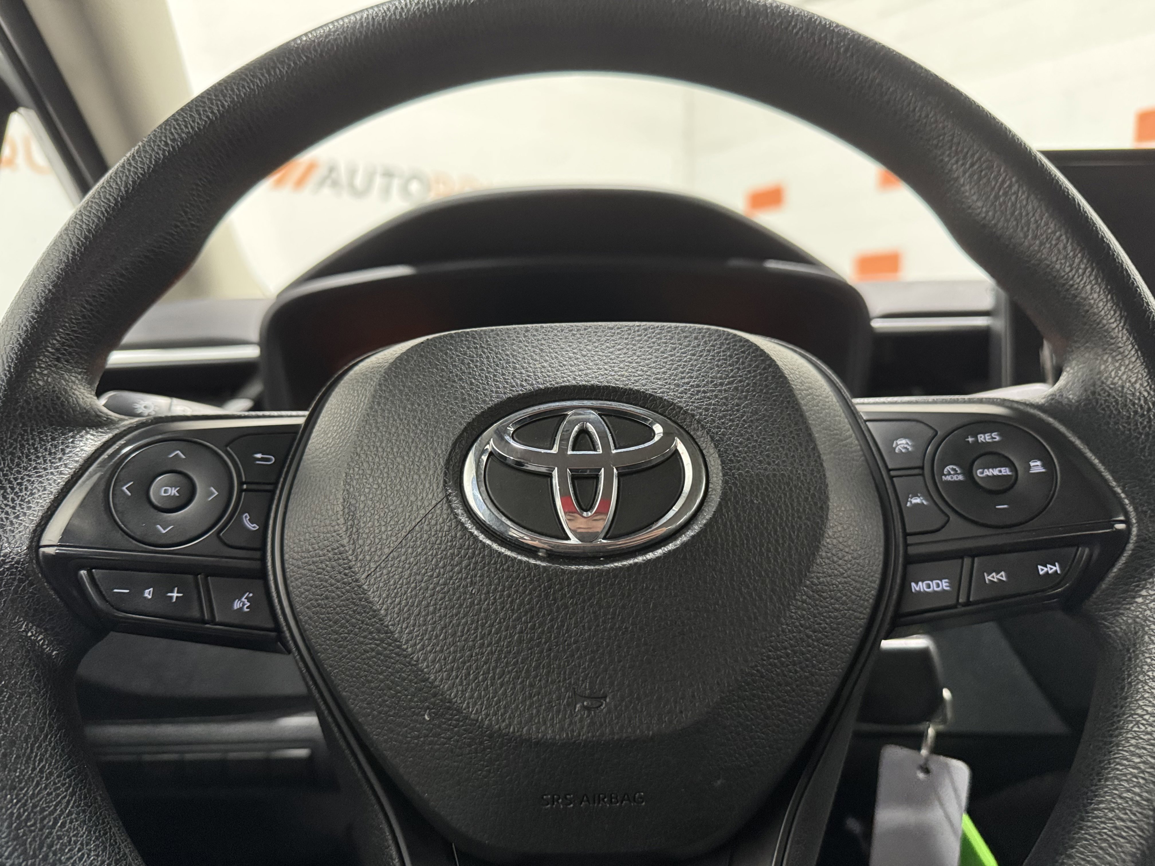 Used 2023 Toyota Corolla LE image 24