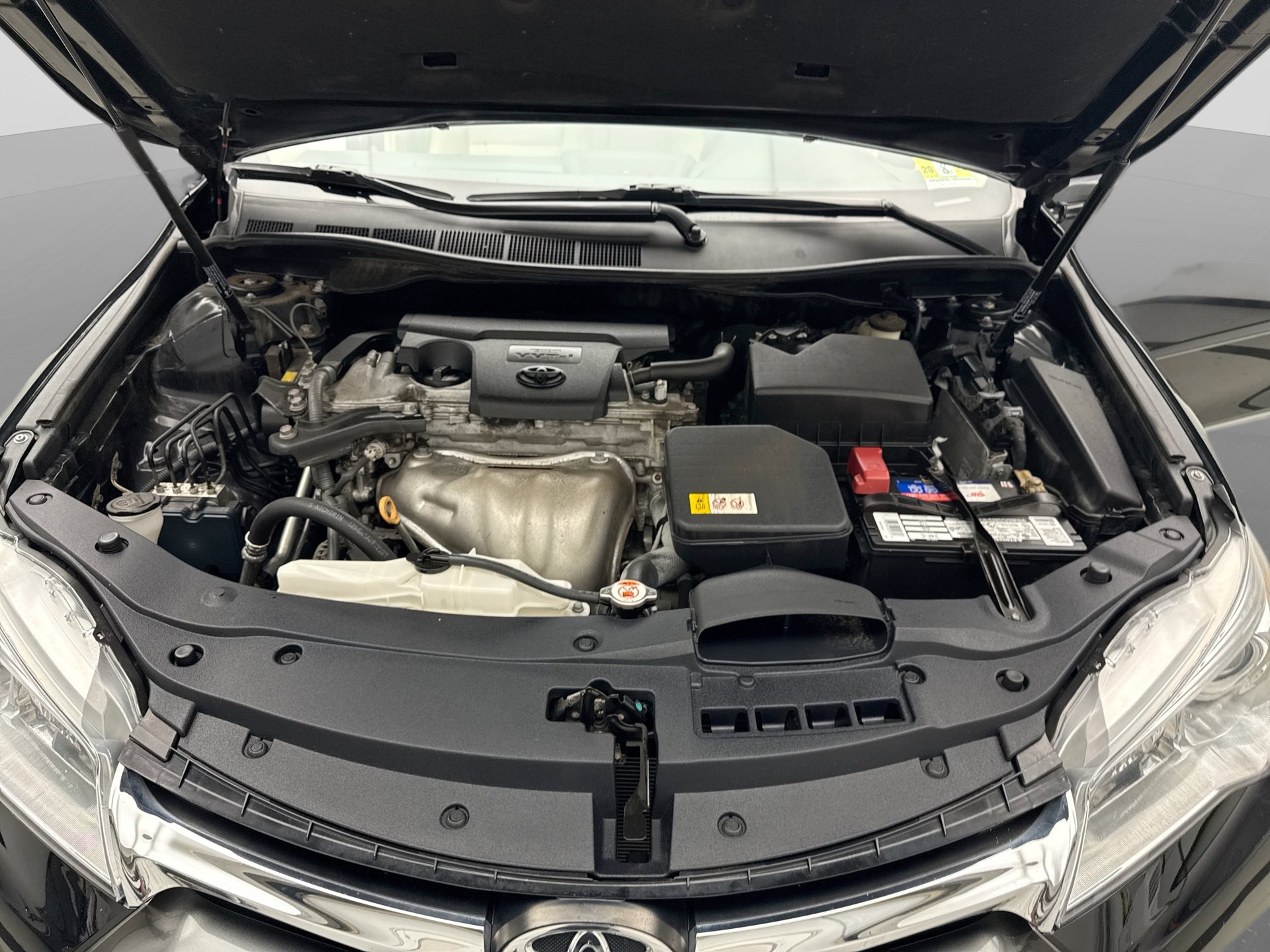Used 2017 Toyota Camry LE FWD image 24